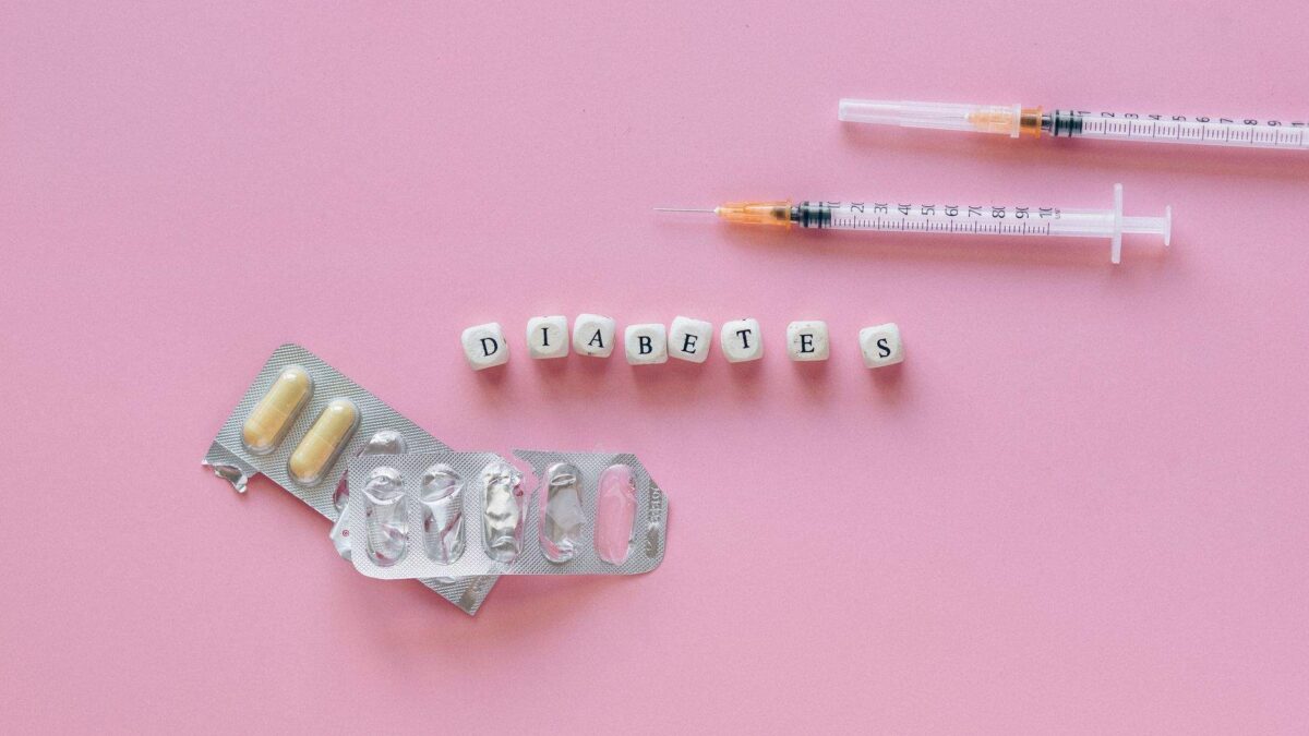 Prevalência de diabetes tipo 2 em jovens americanos: estudo revela taxas maiores entre adolescentes e crianças negras.