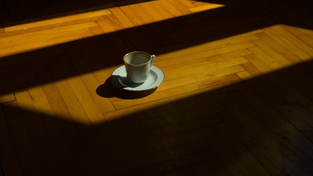 Xícara de café e testosterona: entenda a relação apontada por estudo finlandês